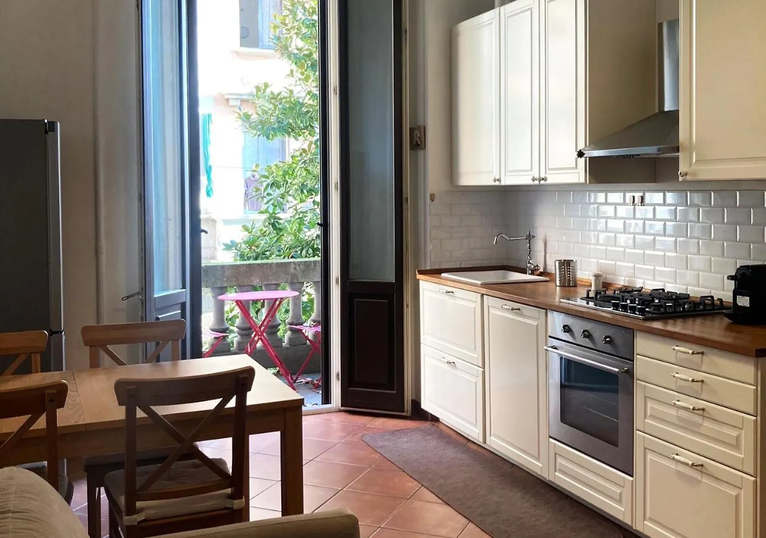 Monviso 35 , Cozy Apartment Milan